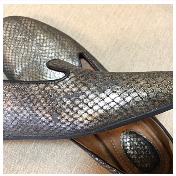 Clark’s Snakeskin Valley Flats Size 10 - Picture 7 of 8